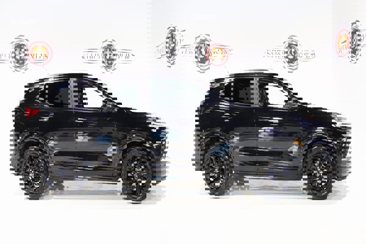 Used 2024 Buick Encore GX Sport Touring w/ Comfort Package FWD image 5