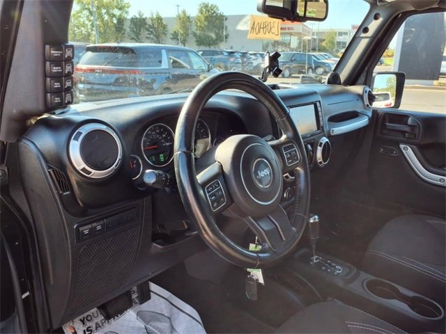 Used 2014 Jeep Wrangler Unlimited Rubicon w/ Connectivity Group image 19