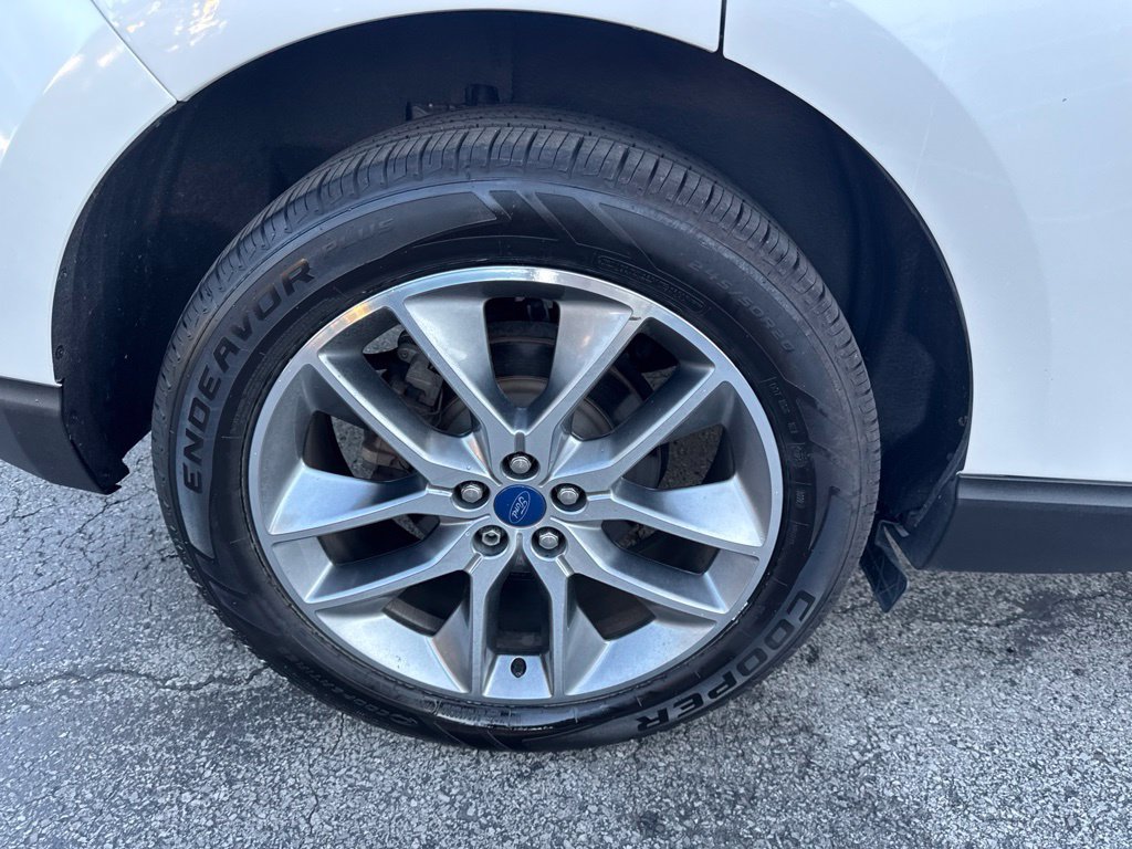 Certified 2017 Ford Edge Titanium w/ Equipment Group 301A FWD image 43