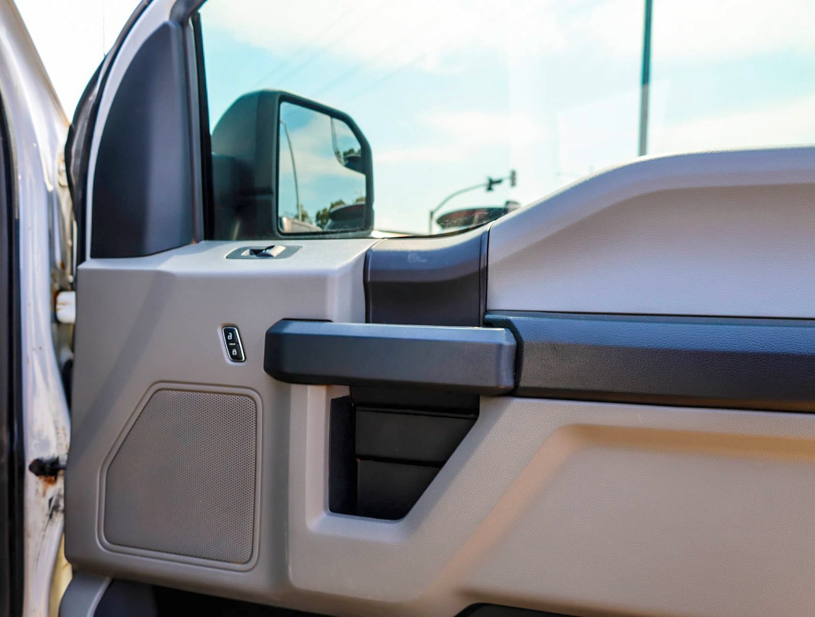 Used 2019 Ford F150 XL w/ Equipment Group 101A Mid AWD/4WD image 12