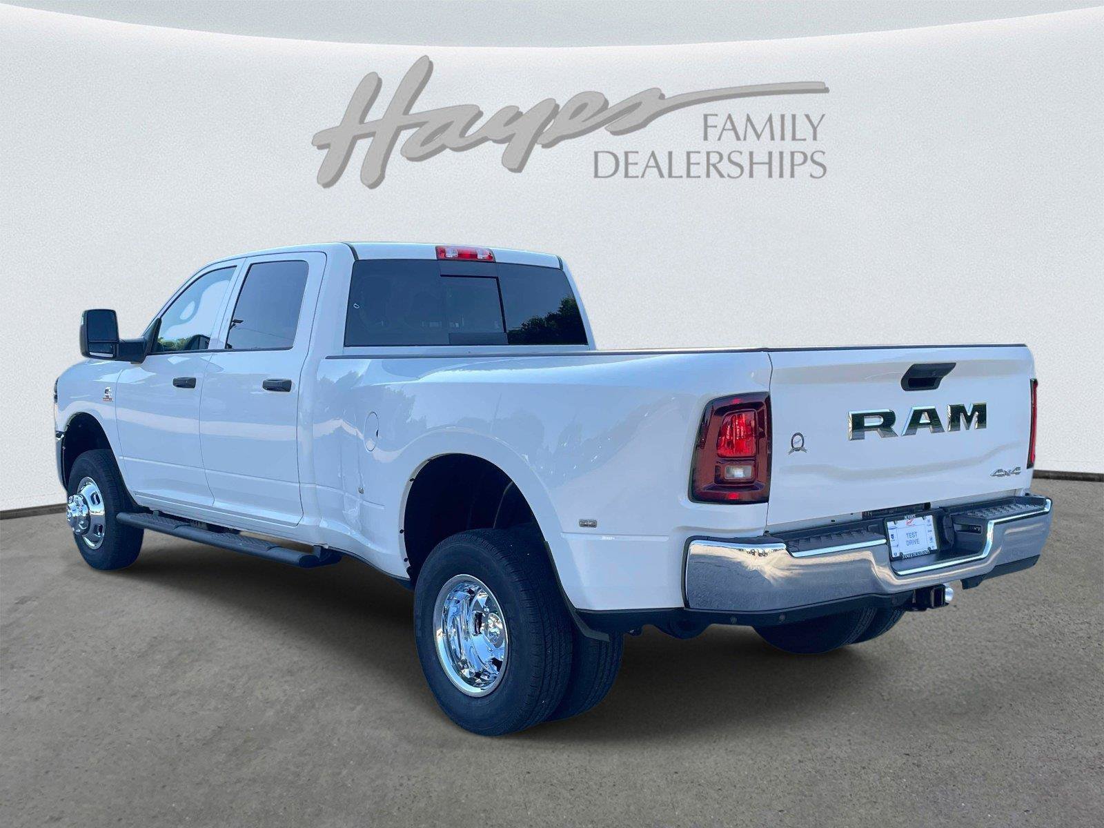 New 2026 RAM 3500 Tradesman AWD/4WD image 5