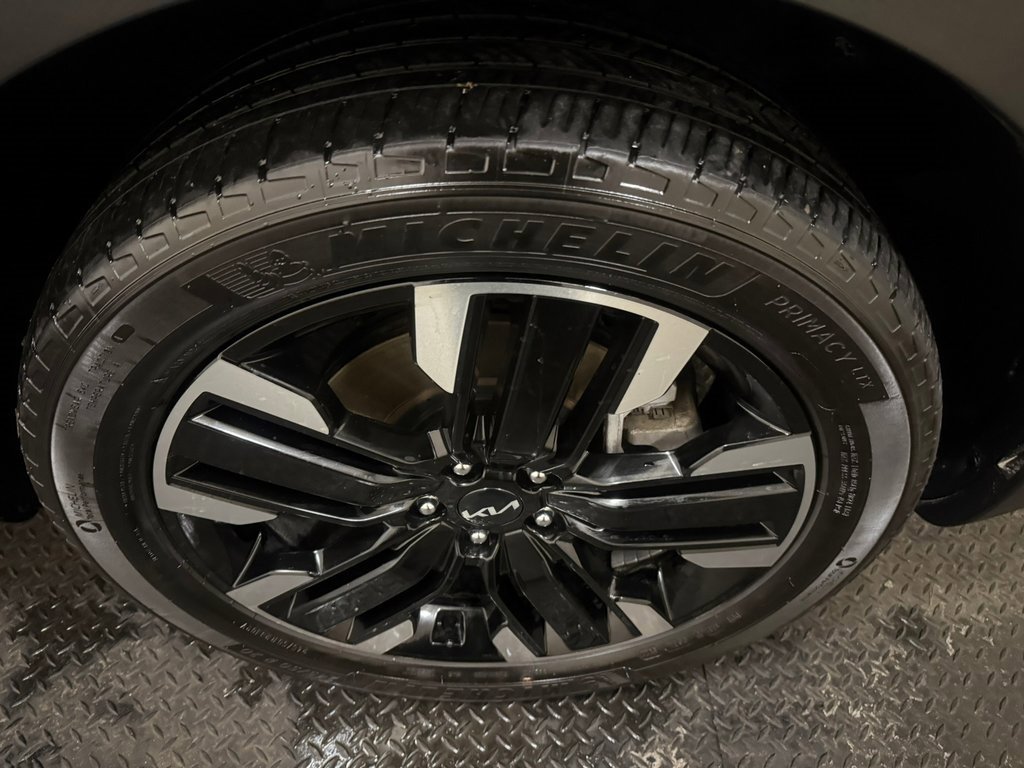 Used 2023 Kia Telluride SX image 15