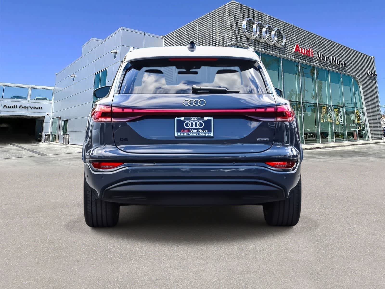 Used 2025 Audi Q6 e-tron Premium Plus w/ Premium Plus AWD/4WD image 3