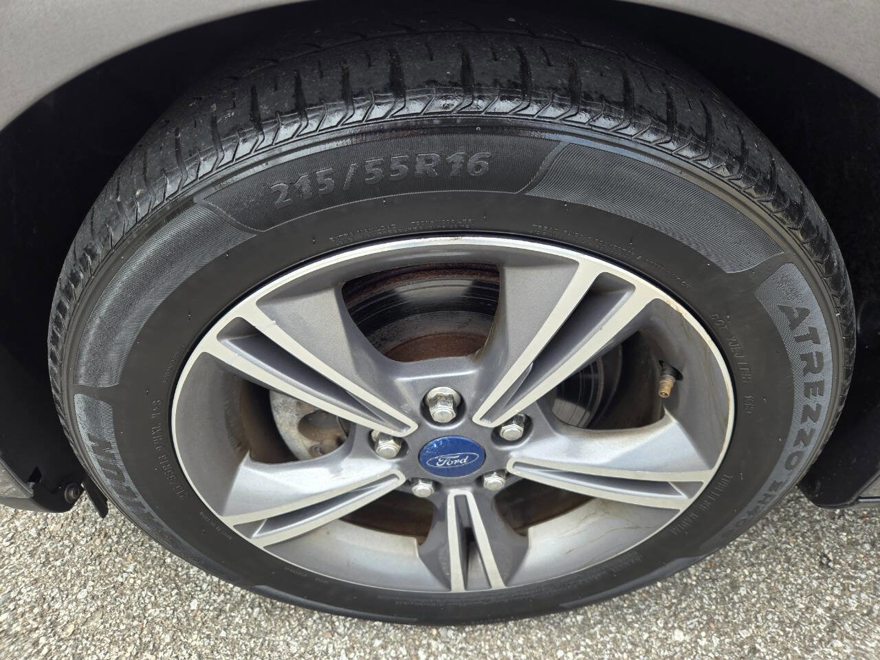 Used 2014 Ford Focus SE w/ SE Sport Package image 37