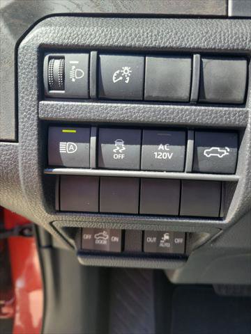 Certified 2025 Toyota Tacoma Limited image 32