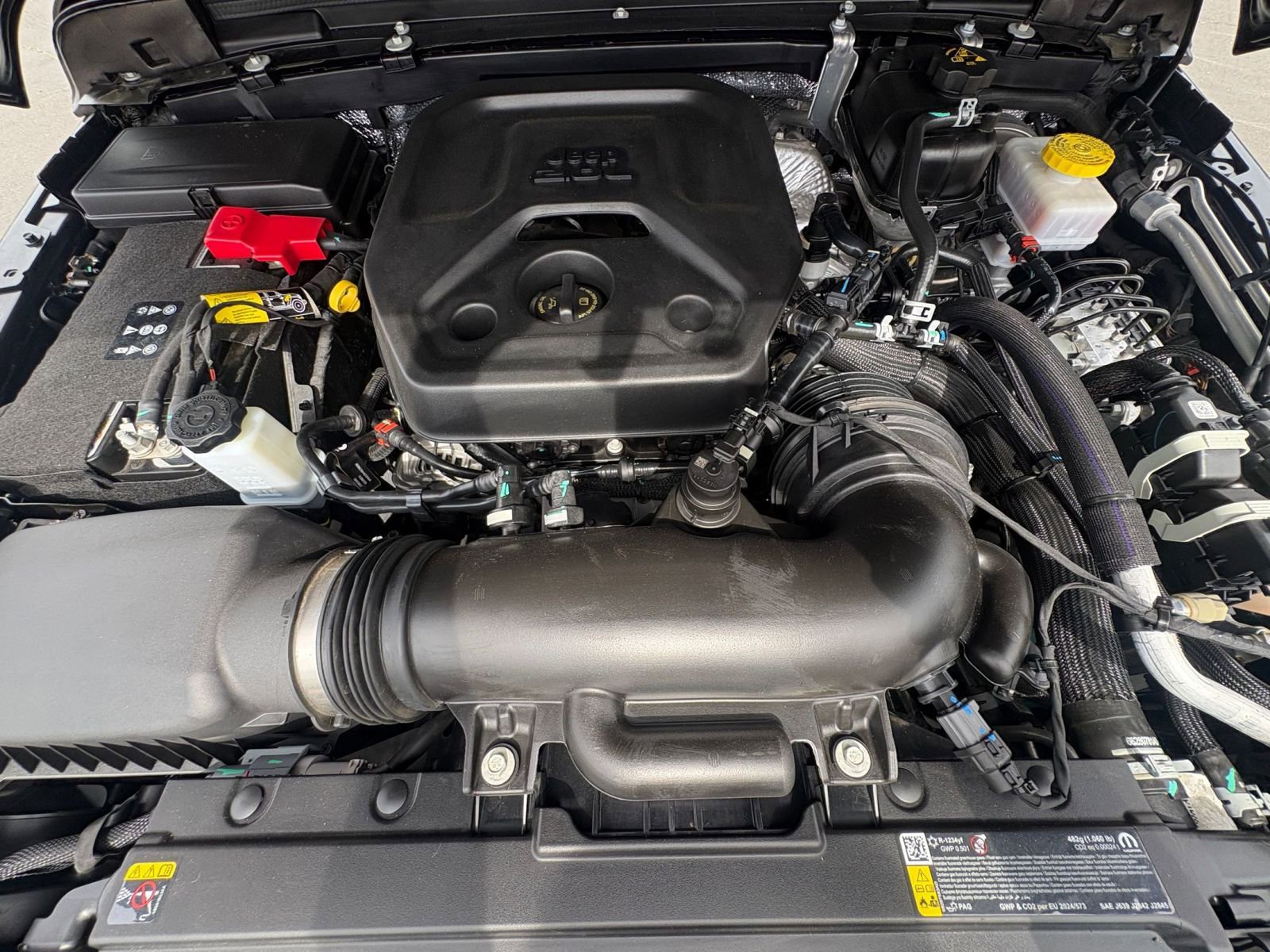 Used 2025 Jeep Wrangler Unlimited Rubicon AWD/4WD image 31