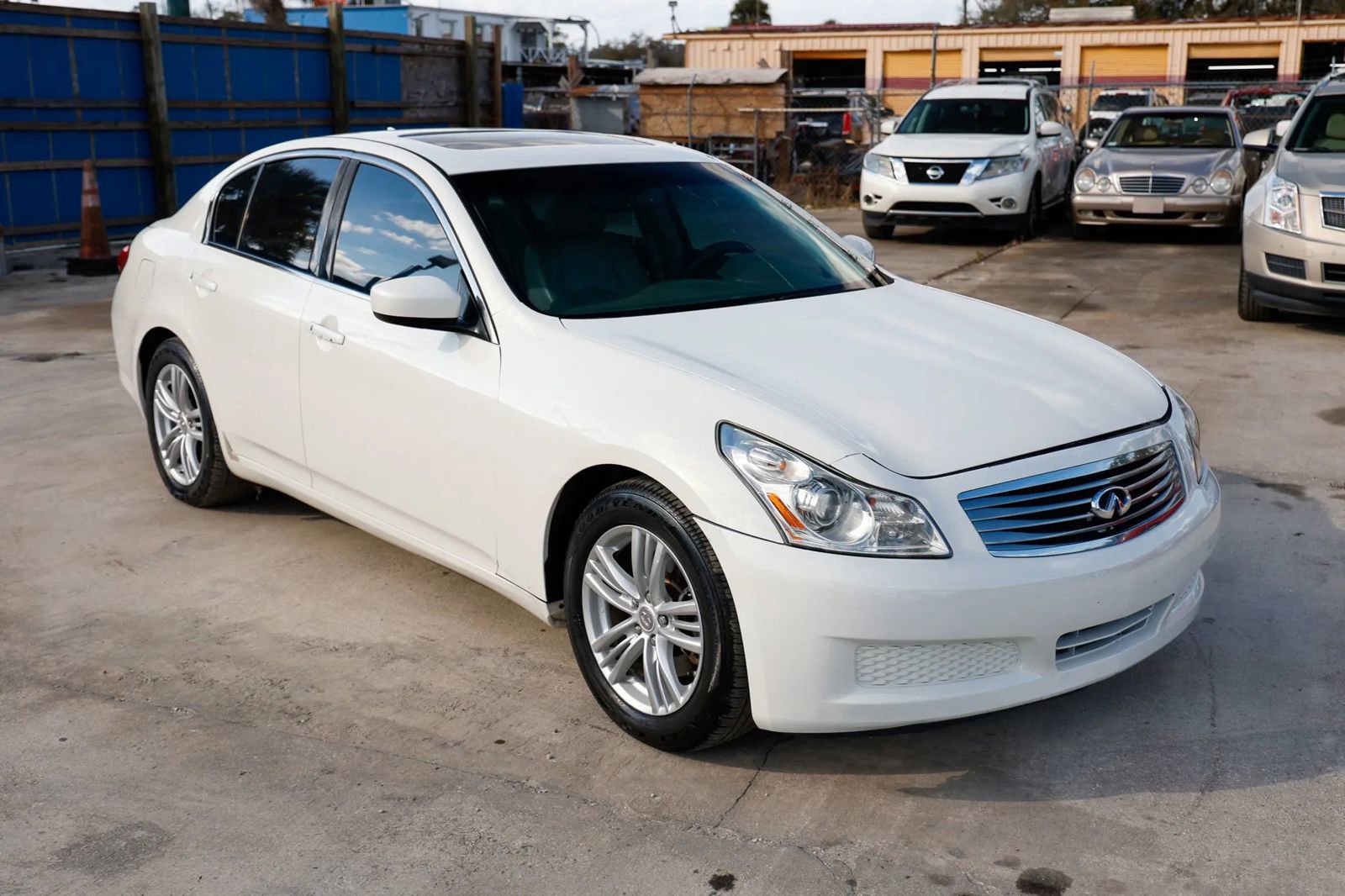 Used 2012 INFINITI G37 Journey w/ Premium Pkg image 9