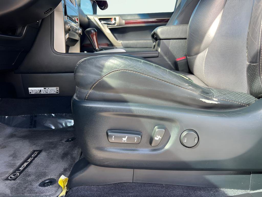 Used 2017 Lexus GX 460 Luxury image 38