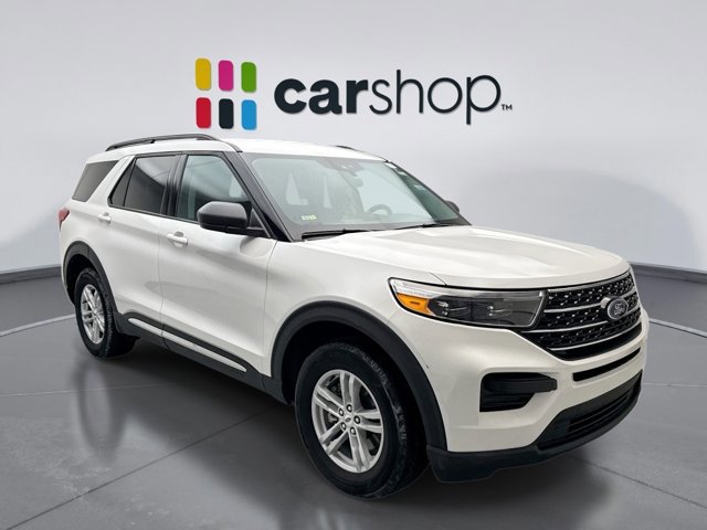 Used 2023 Ford Explorer XLT image 4
