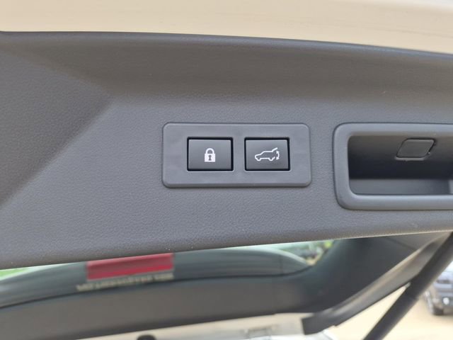 Used 2025 Subaru Forester Premium AWD/4WD image 14