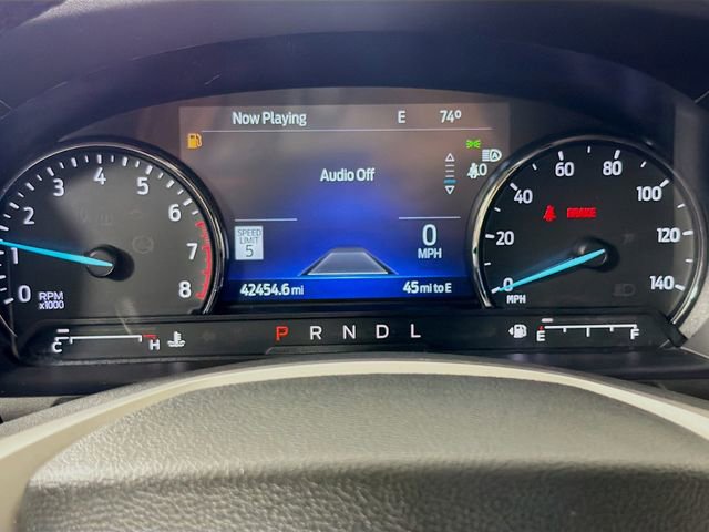 Used 2022 Ford Explorer XLT w/ Equipment Group 202A AWD/4WD image 13
