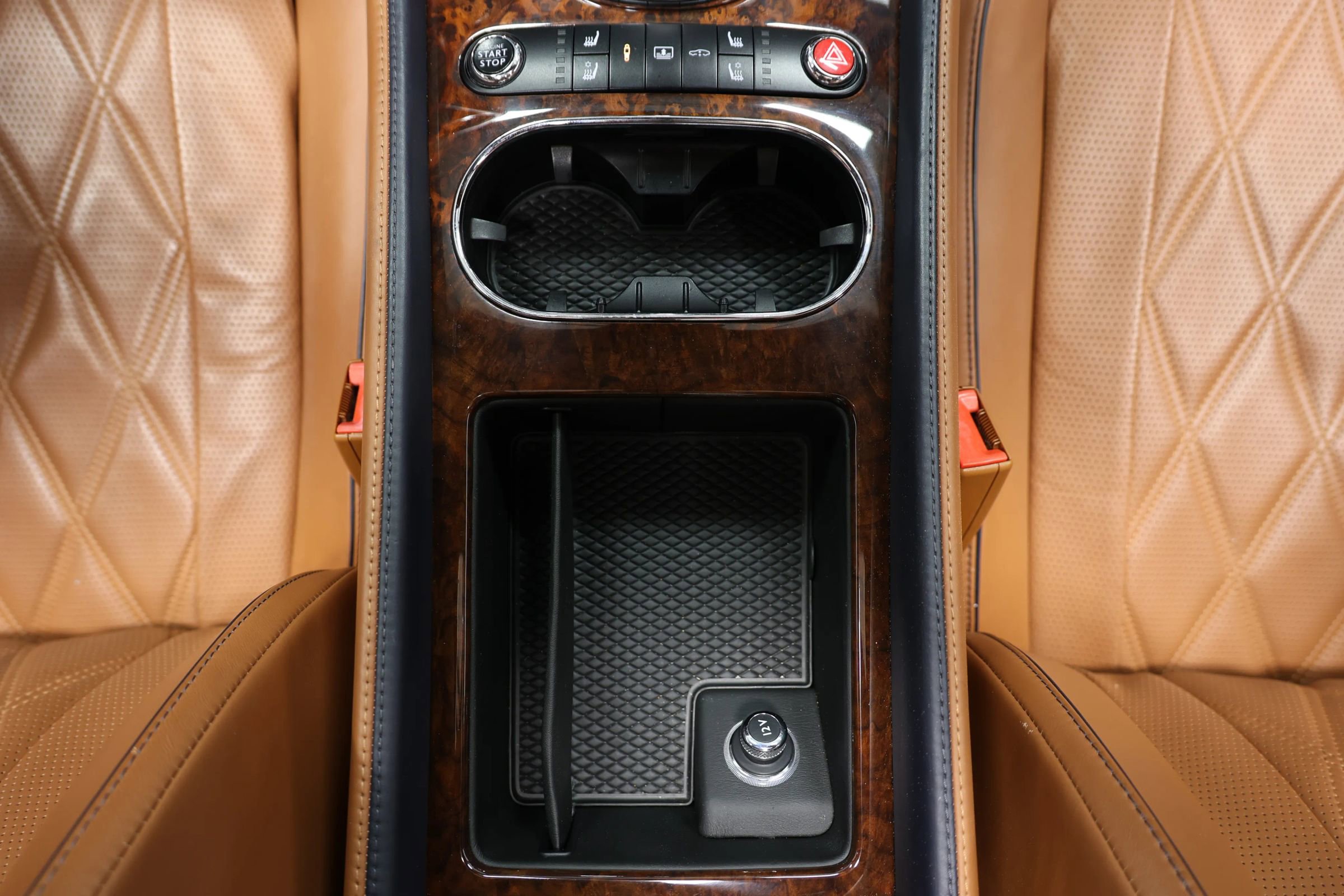 Used 2014 Bentley Flying Spur W12 image 35