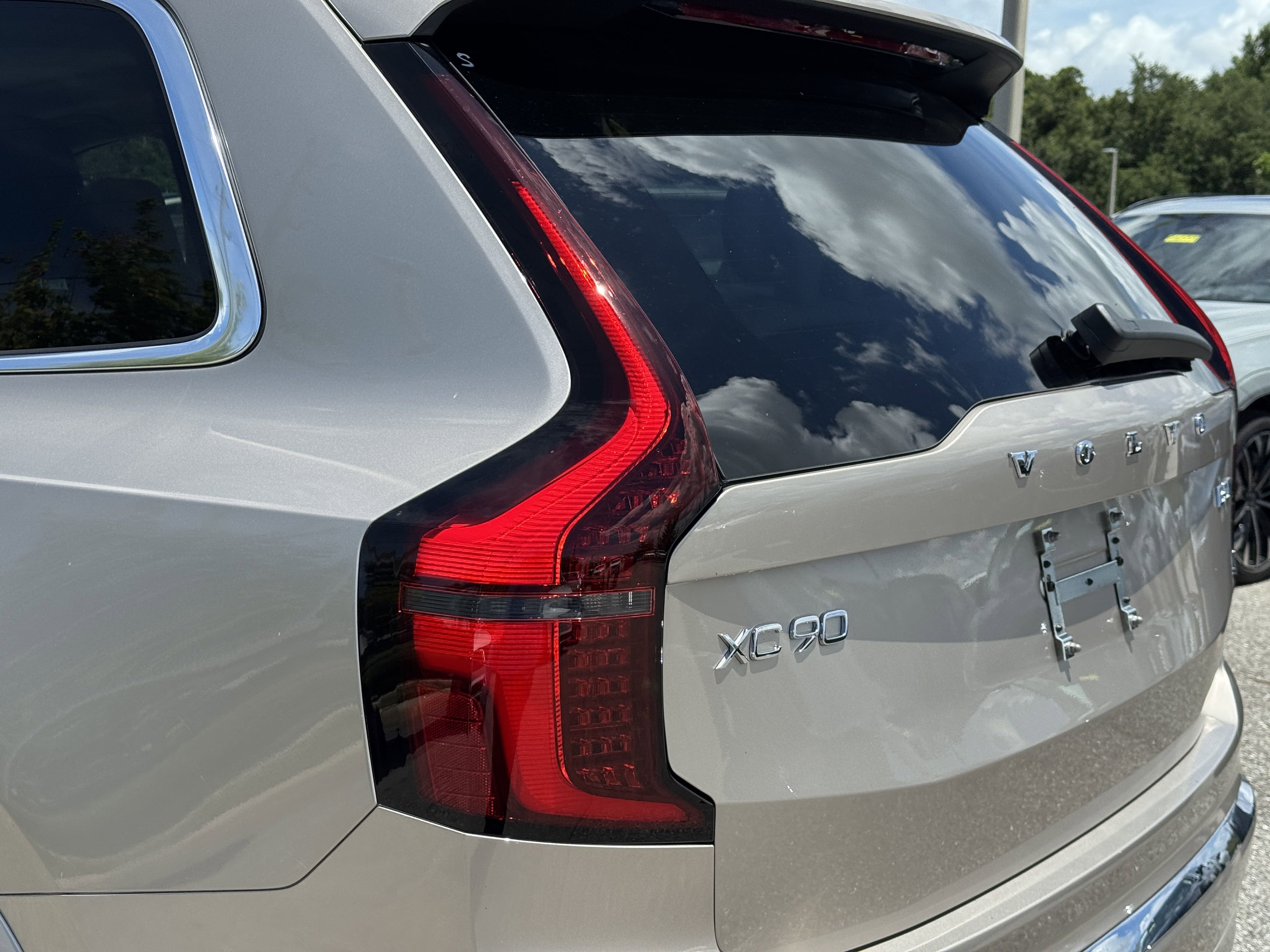 New 2026 Volvo XC90 B5 Ultra image 9