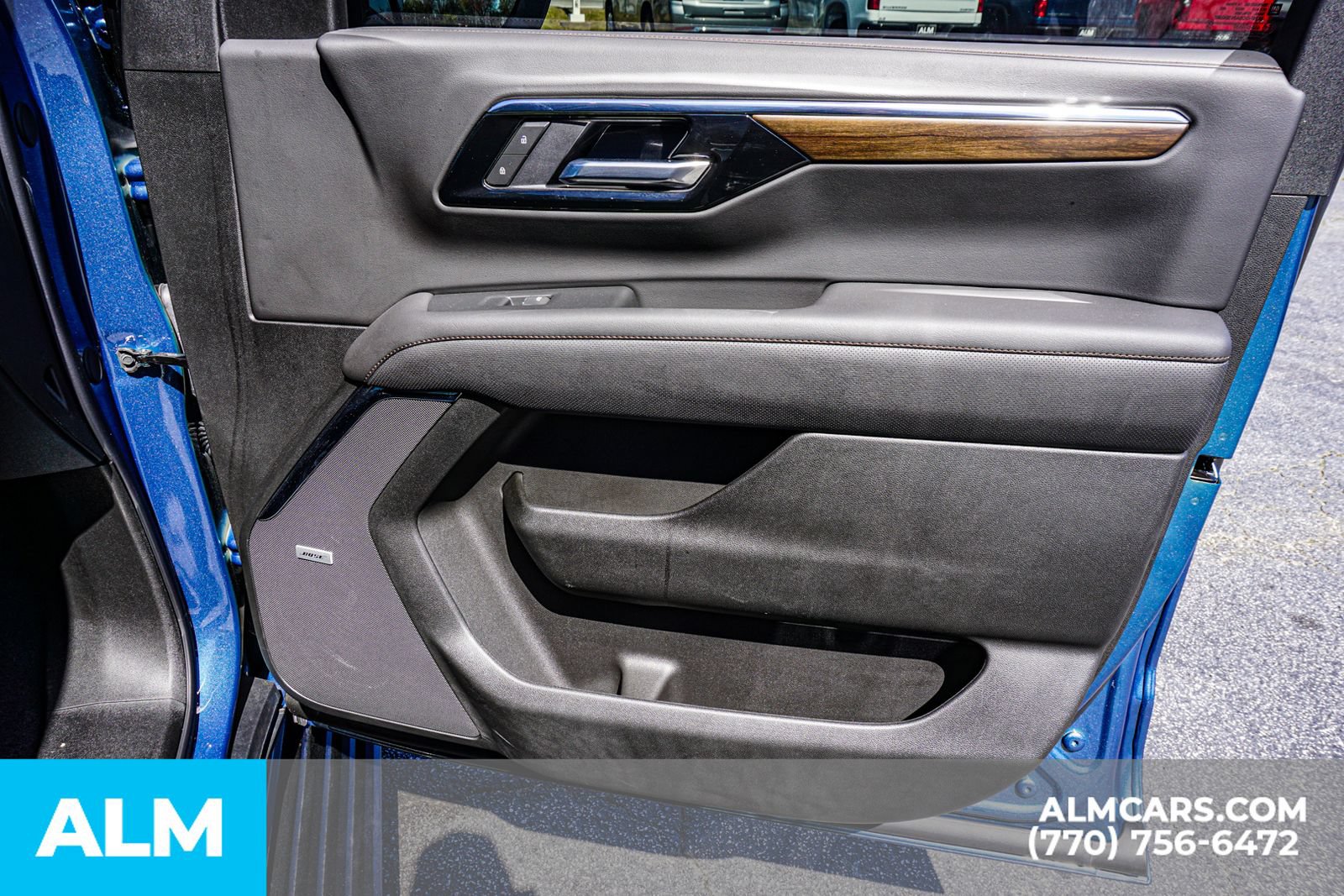 Used 2025 Chevrolet Suburban High Country AWD/4WD image 51