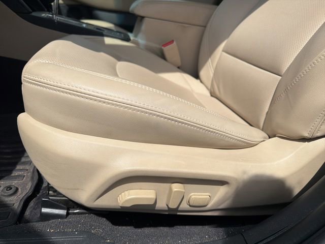 Used 2019 Subaru Outback 2.5i Limited w/ Popular Package #2 AWD/4WD image 10
