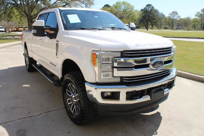 Used 2017 Ford F250 Lariat w/ Lariat Ultimate Package image 4