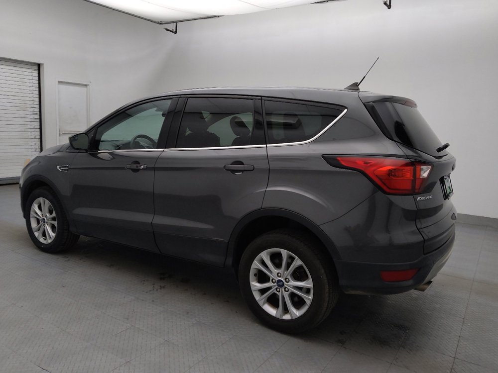 Used 2019 Ford Escape SE image 3