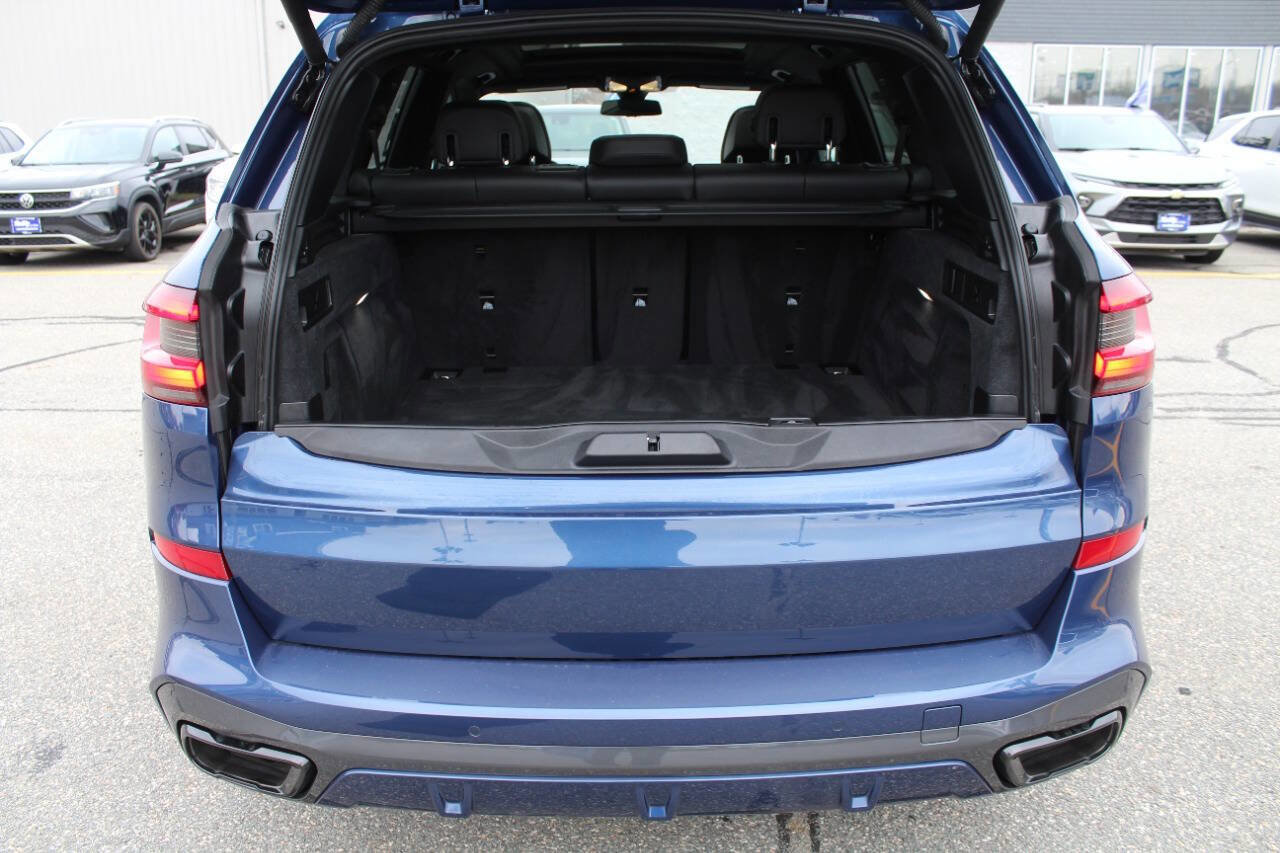 Used 2023 BMW X5 M50i w/ Climate Comfort Package image 36