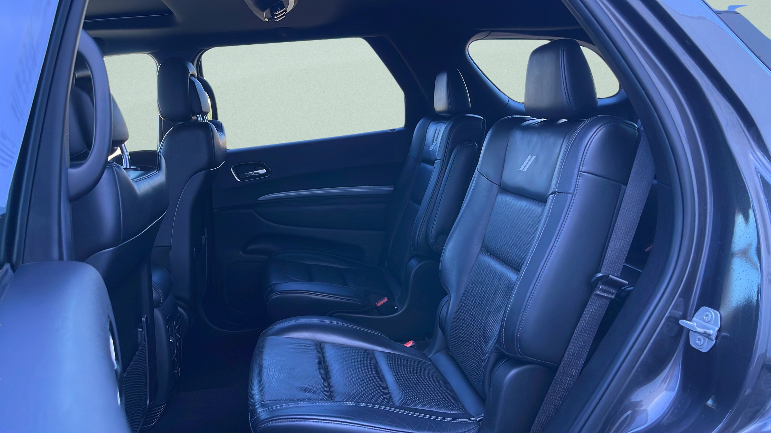 Used 2019 Dodge Durango R/T w/ Technology Group AWD/4WD image 24