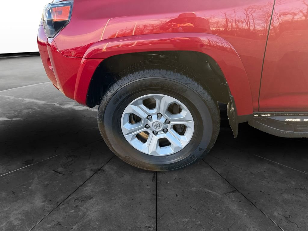 Used 2022 Toyota 4Runner SR5 image 14