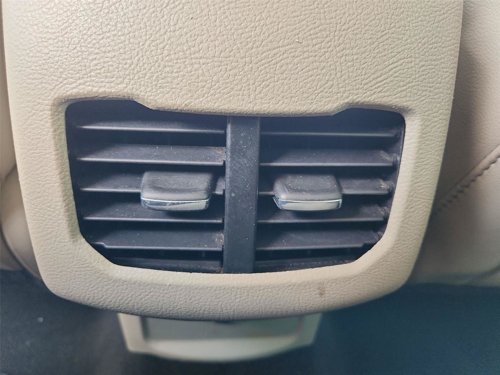Used 2019 Ford Fusion SEL FWD image 20