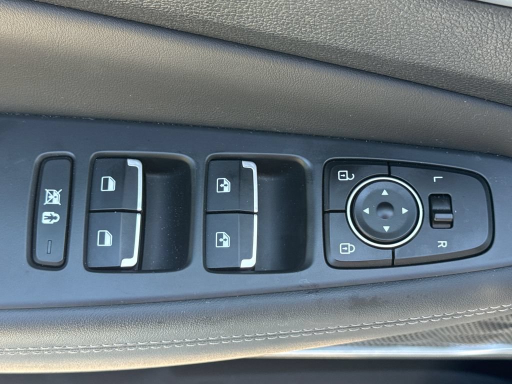 Used 2020 Hyundai Santa Fe SEL FWD image 14