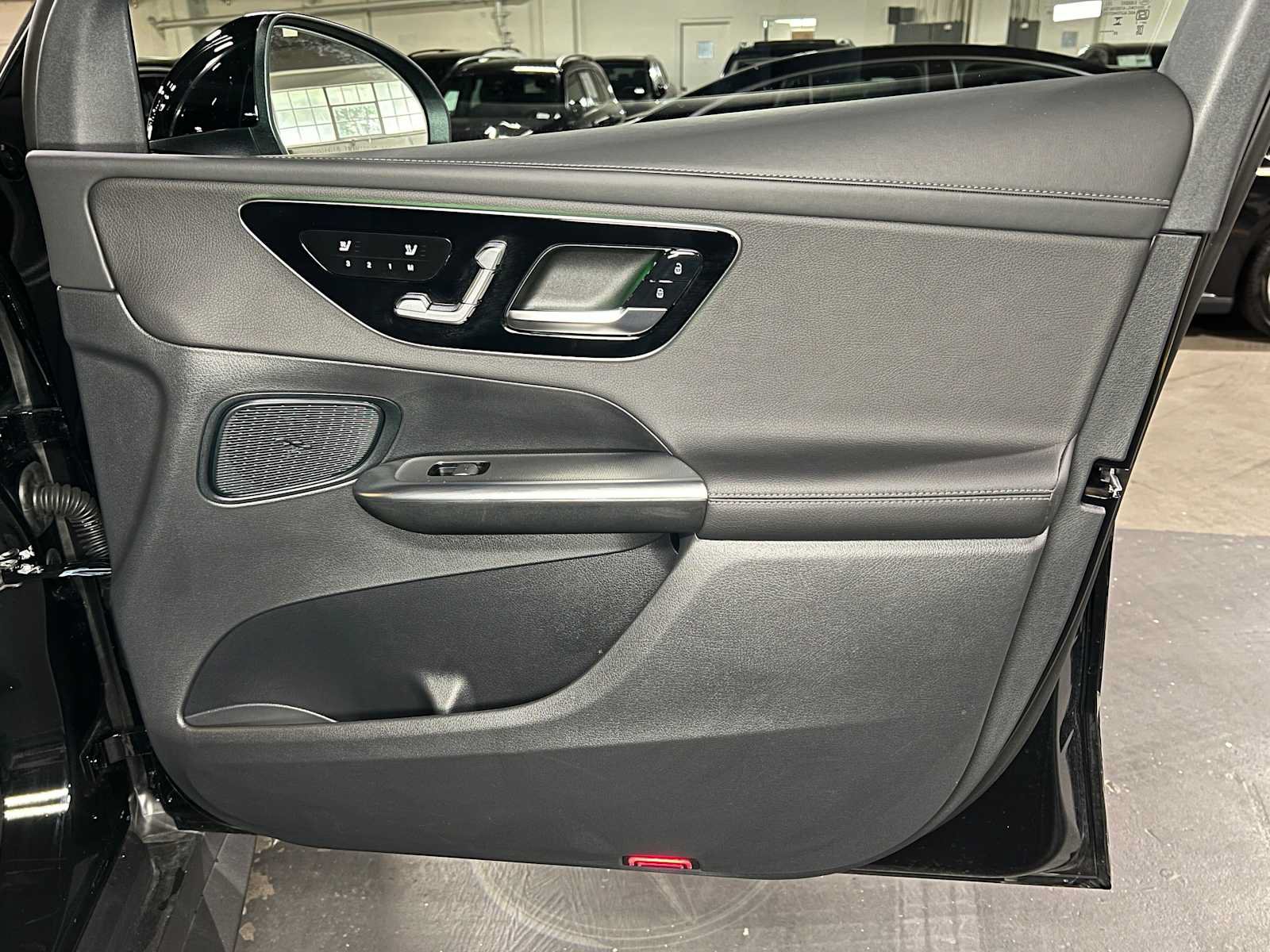 Certified 2026 Mercedes-Benz GLC 300 4MATIC image 10