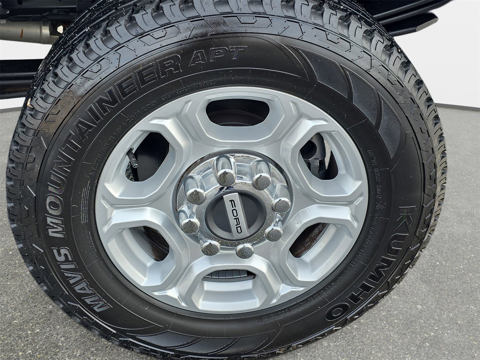 Used 2025 Ford F250 XLT image 30