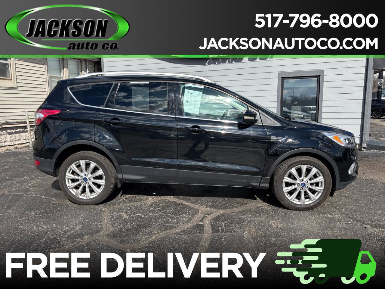 Used 2017 Ford Escape Titanium image 1