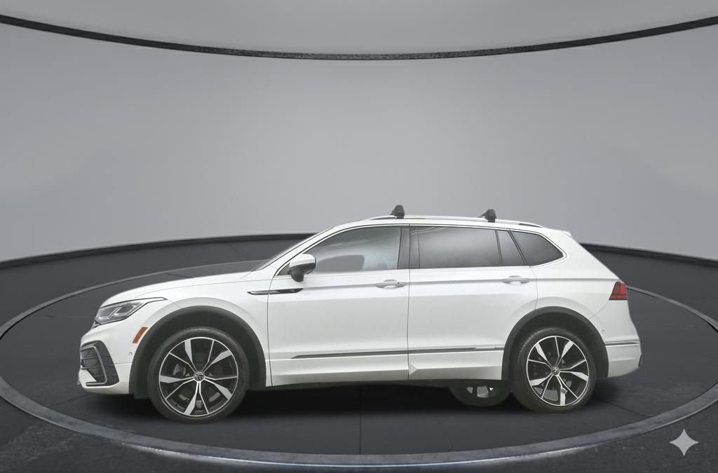 Used 2022 Volkswagen Tiguan SEL R-Line image 37