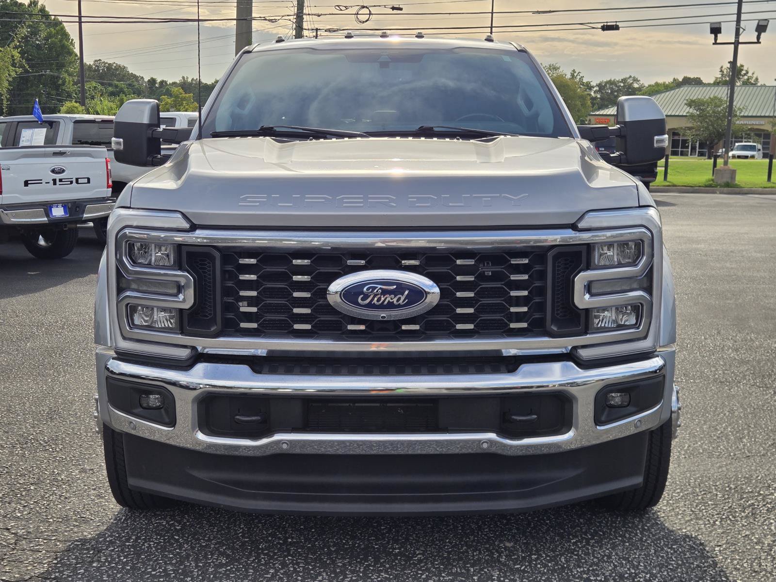 Used 2023 Ford F450 Lariat w/ Lariat Ultimate Package AWD/4WD image 3