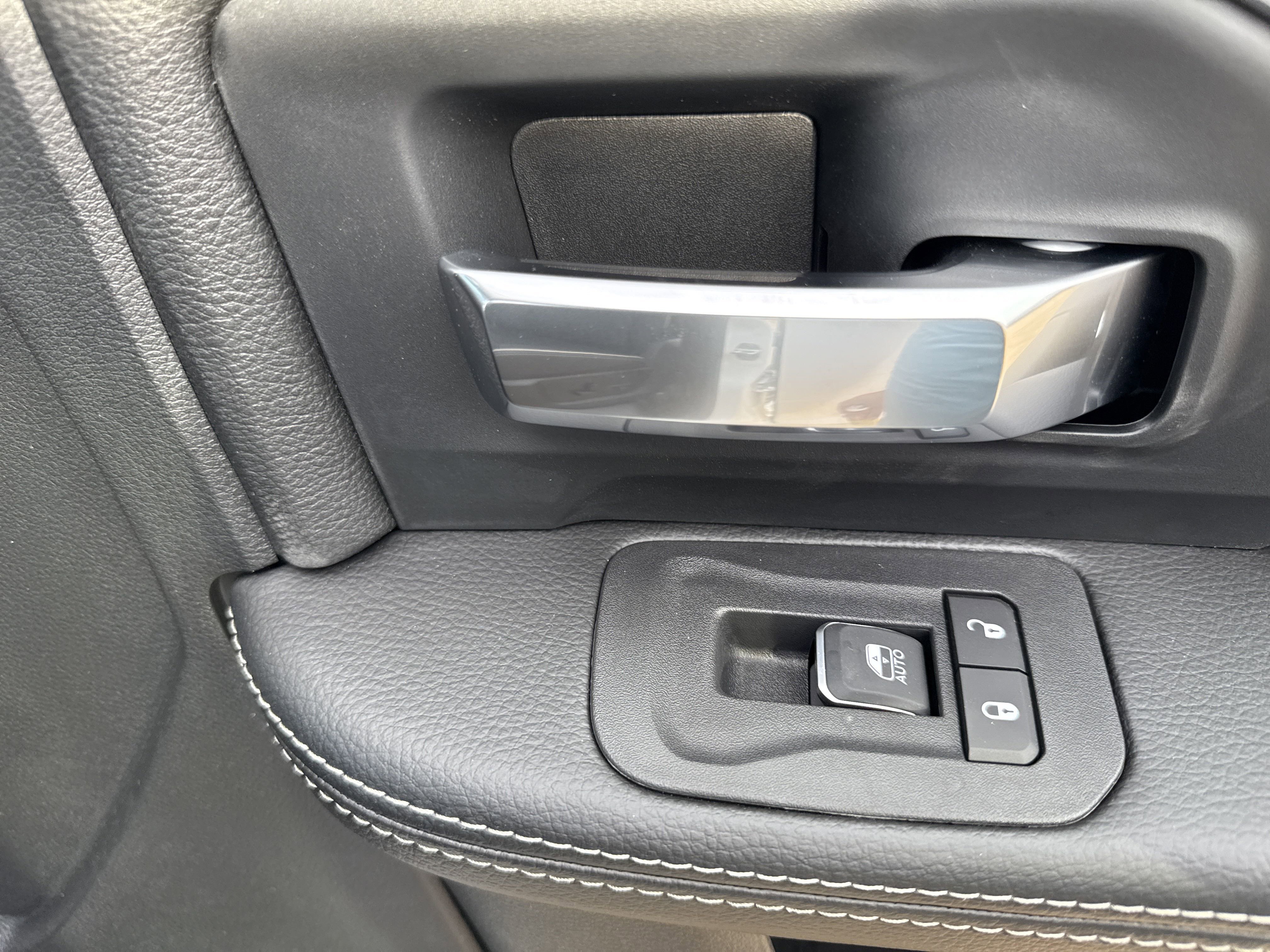 New 2025 RAM 2500 Laramie image 29