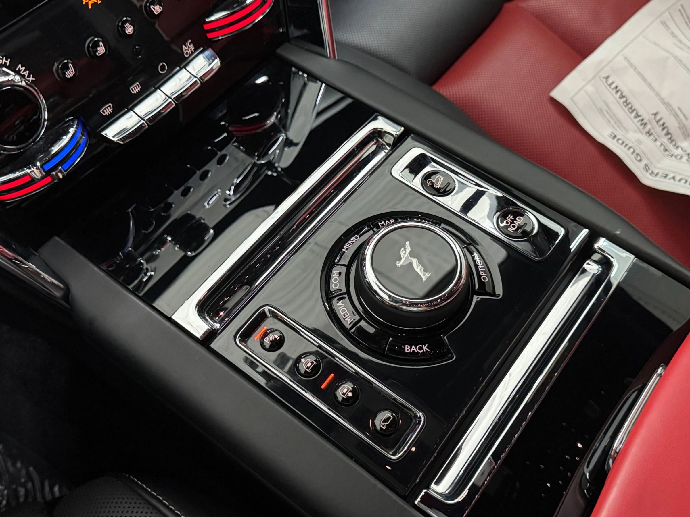 Used 2020 Rolls-Royce Cullinan image 21