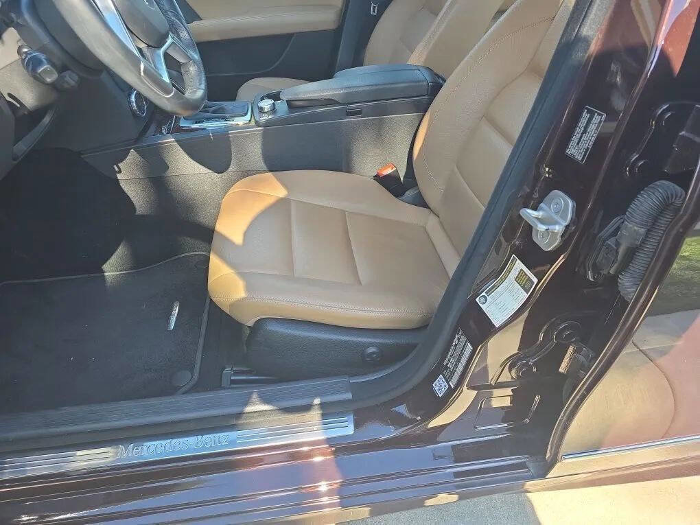 Used 2012 Mercedes-Benz C 250 Sedan image 5