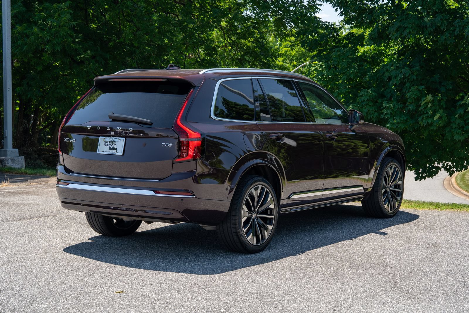 Used 2025 Volvo XC90 T8 Ultra AWD/4WD image 7