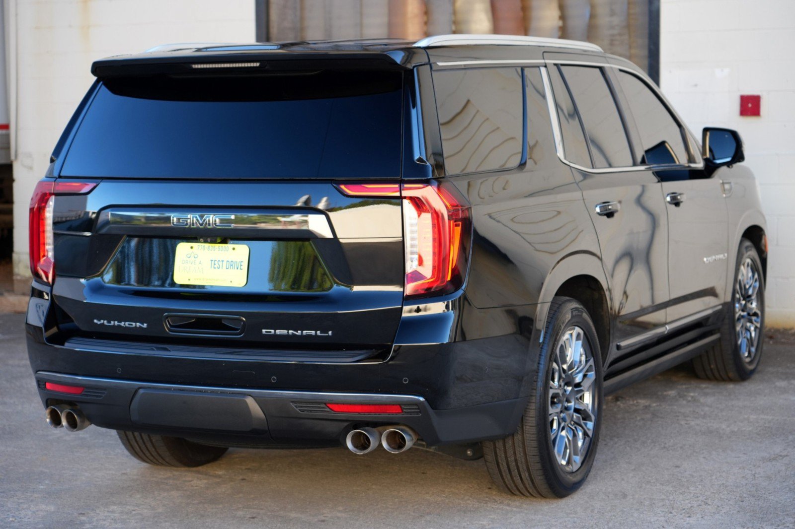 Used 2023 GMC Yukon Denali Ultimate AWD/4WD image 58