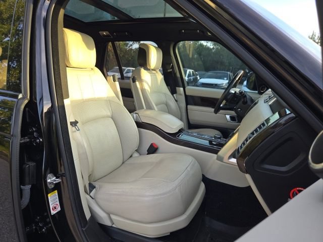 Used 2018 Land Rover Range Rover HSE AWD/4WD image 12