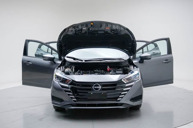 Used 2024 Nissan Versa SV image 16