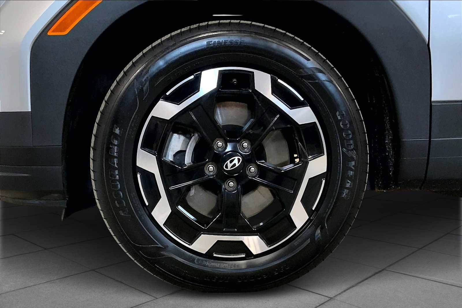 Used 2024 Hyundai Santa Fe SEL image 10