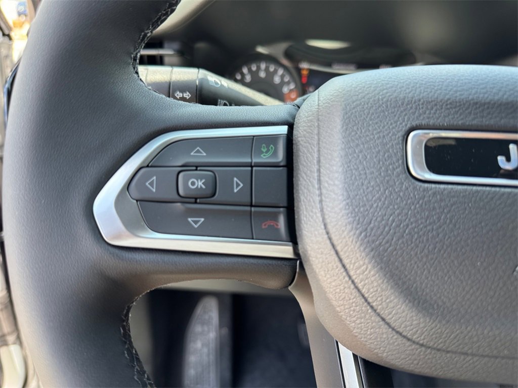 New 2025 Jeep Compass Limited w/ Sun & Sound Group image 21