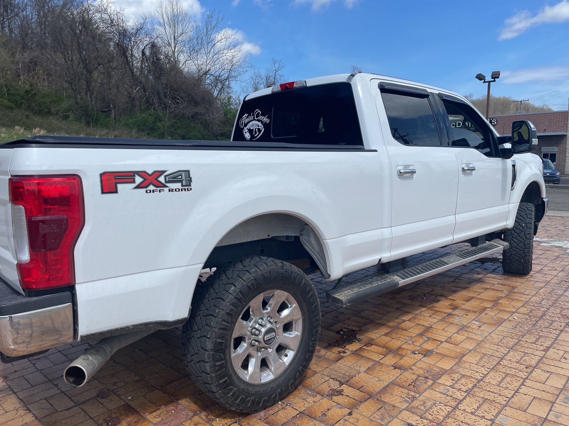 Used 2019 Ford F250 Lariat w/ Chrome Package image 4