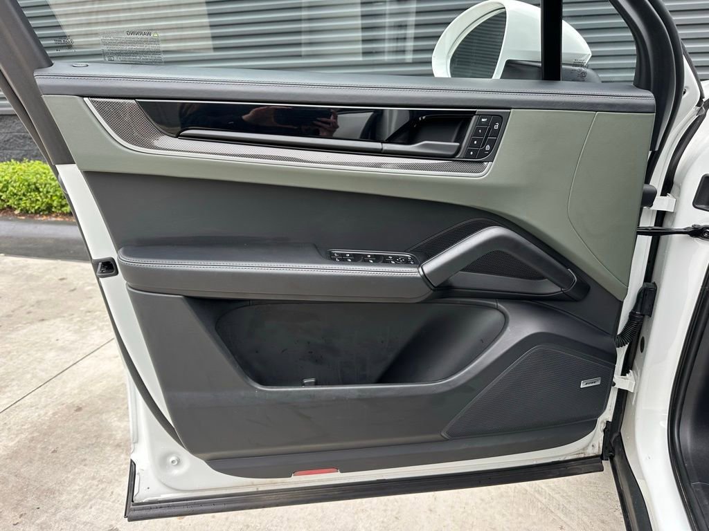 Certified 2025 Porsche Cayenne S image 20