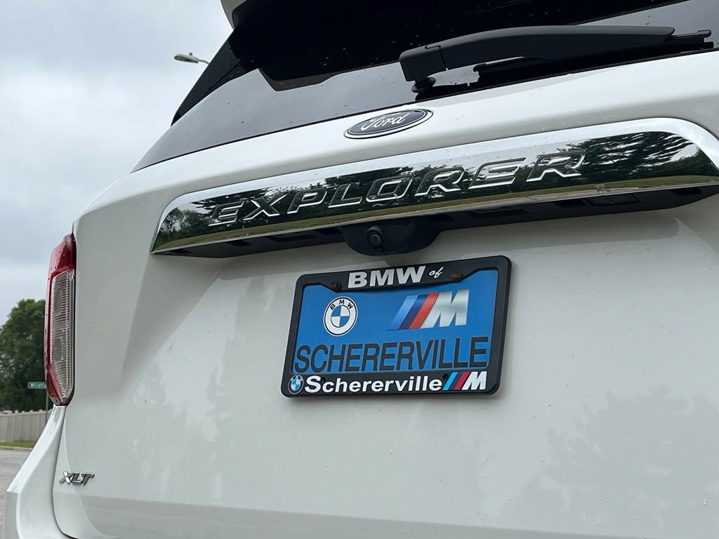 Used 2020 Ford Explorer XLT w/ Equipment Group 202A AWD/4WD image 14