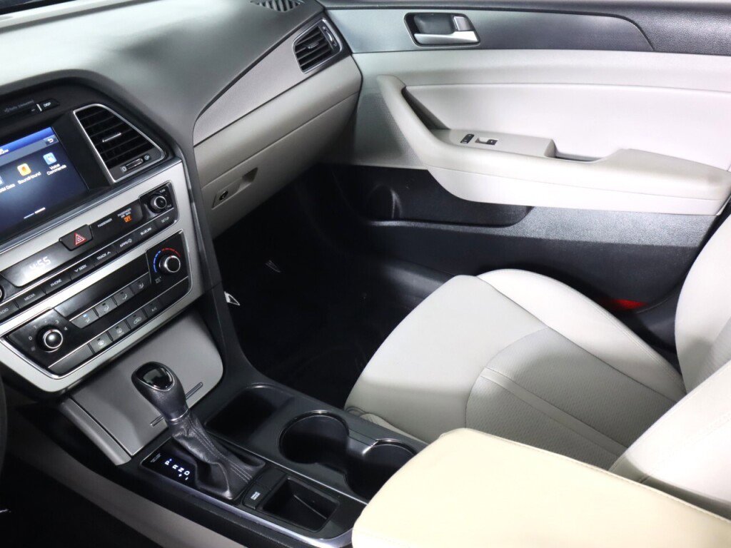 Used 2016 Hyundai Sonata Sport image 31