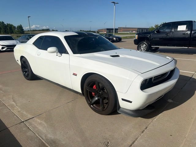 Used 2014 Dodge Challenger SRT8 w/ Harman/Kardon Audio Group RWD image 3