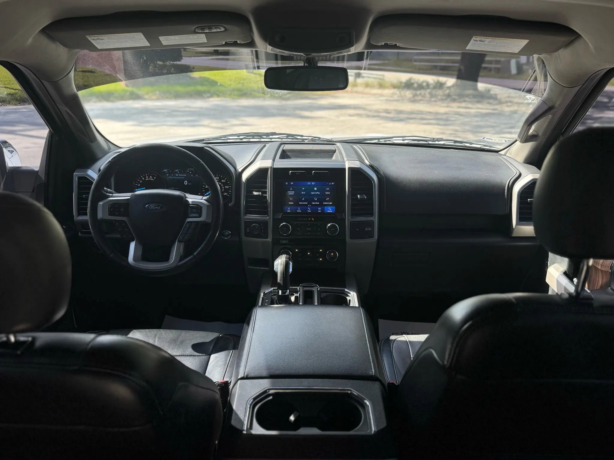 Used 2017 Ford F150 Lariat image 25