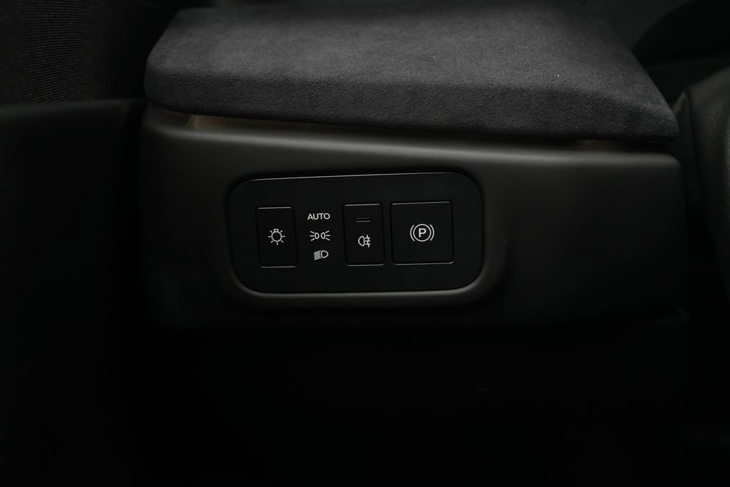 Used 2023 Fisker Ocean Extreme image 42