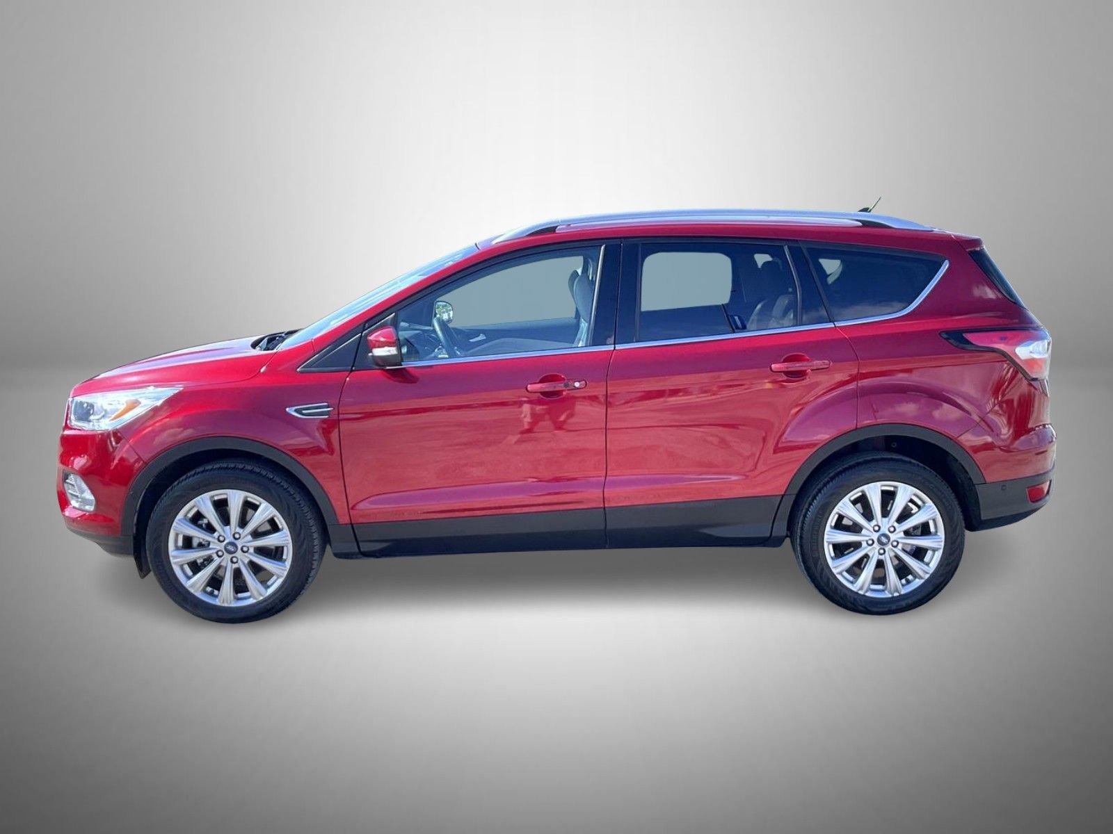 Used 2018 Ford Escape Titanium w/ Ford Safe & Smart Package AWD/4WD image 8