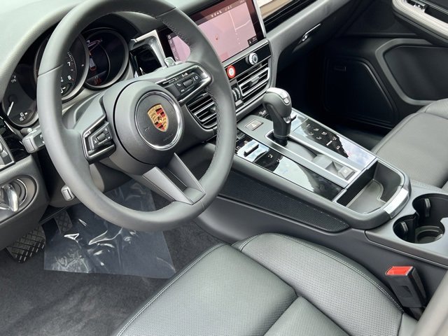 New 2025 Porsche Macan image 46