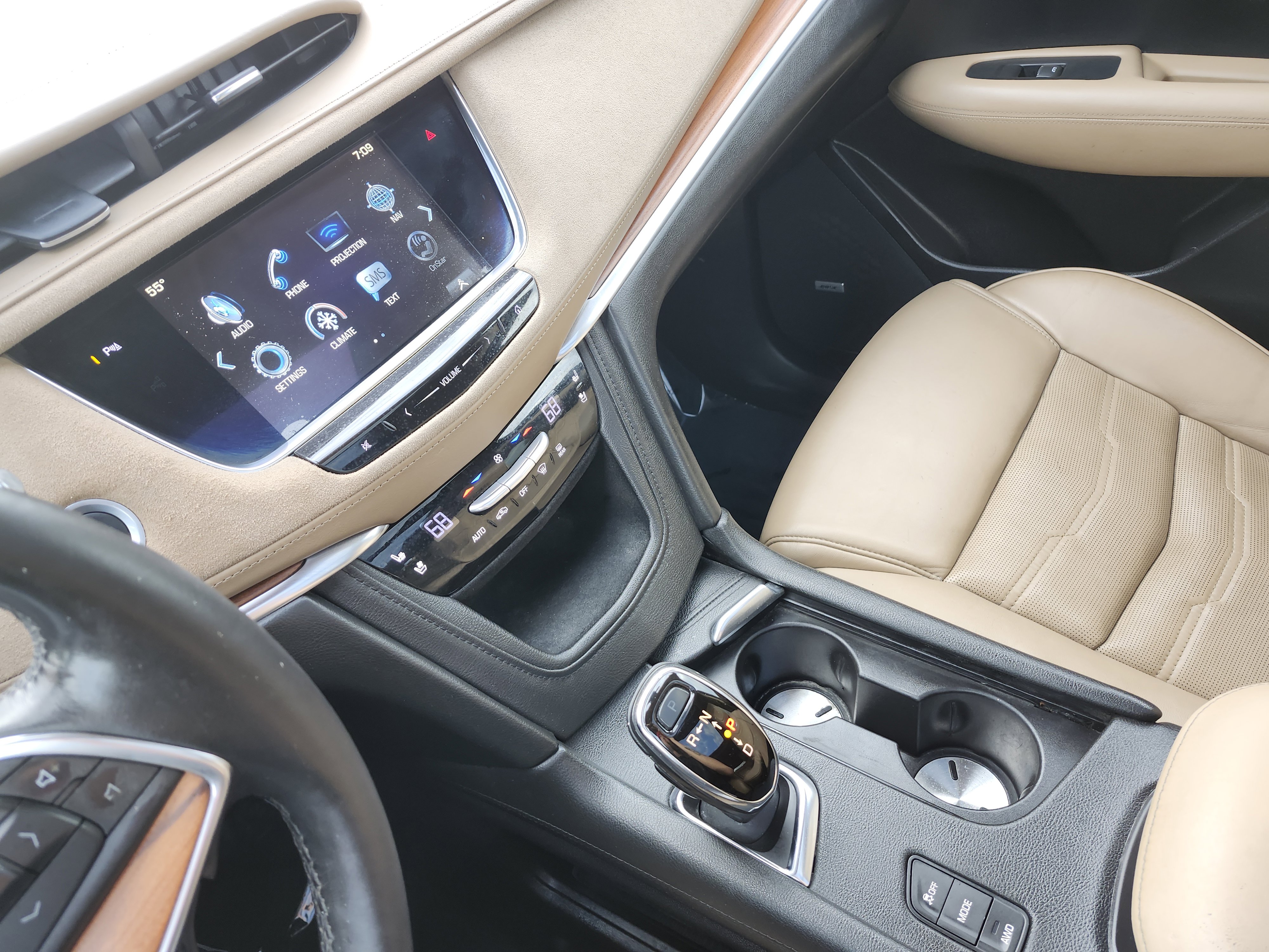 Used 2017 Cadillac XT5 Platinum AWD/4WD image 35